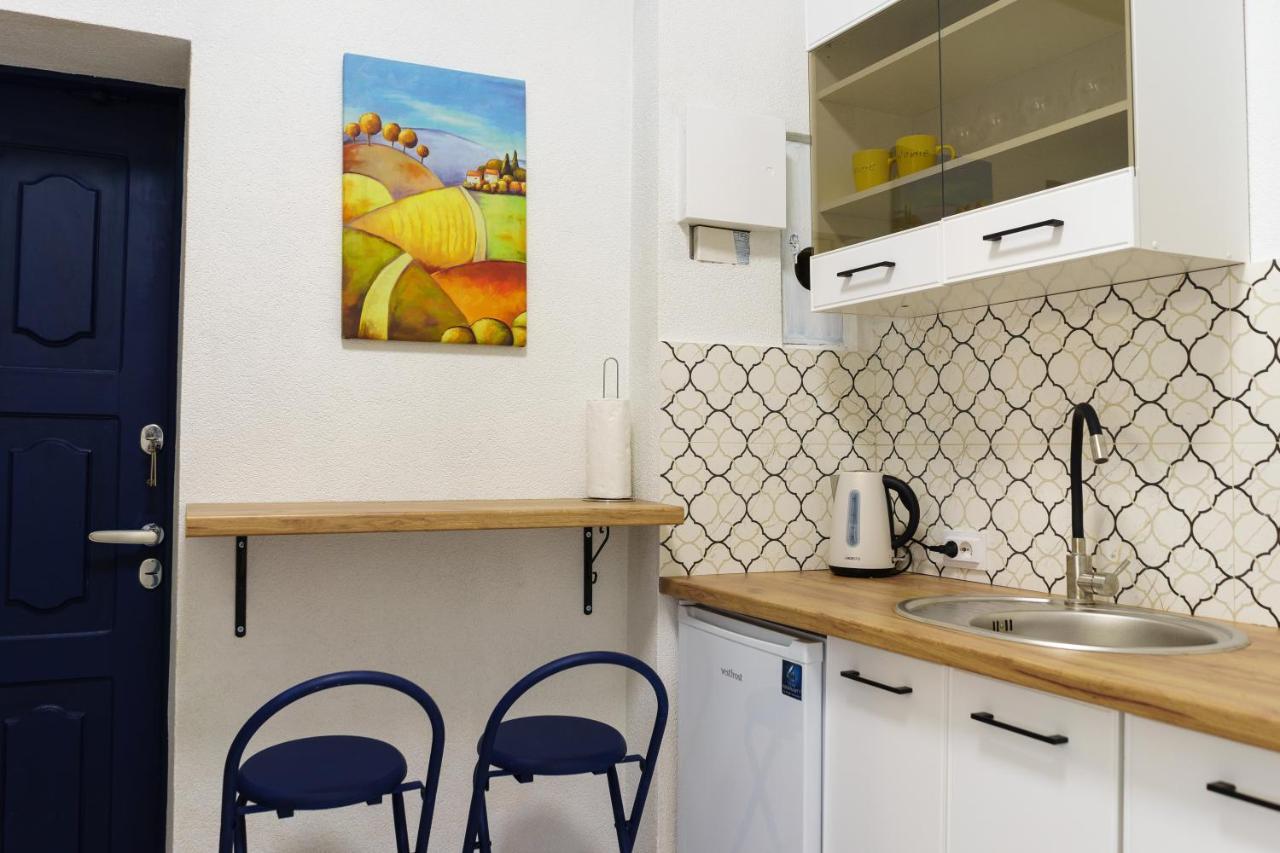 Charming Apartments In The Heart Of Lviv - Valova, Nasypna Str Exteriör bild