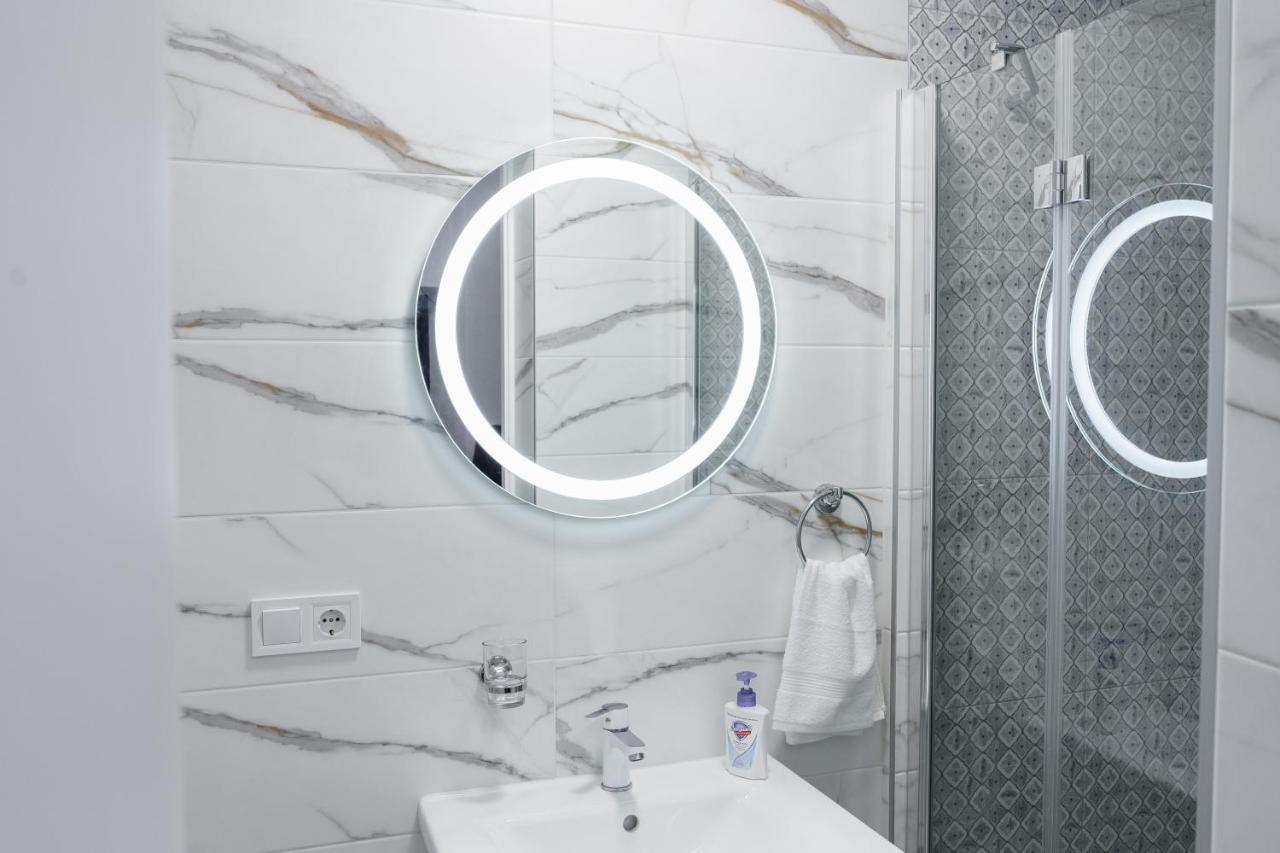 Charming Apartments In The Heart Of Lviv - Valova, Nasypna Str Exteriör bild