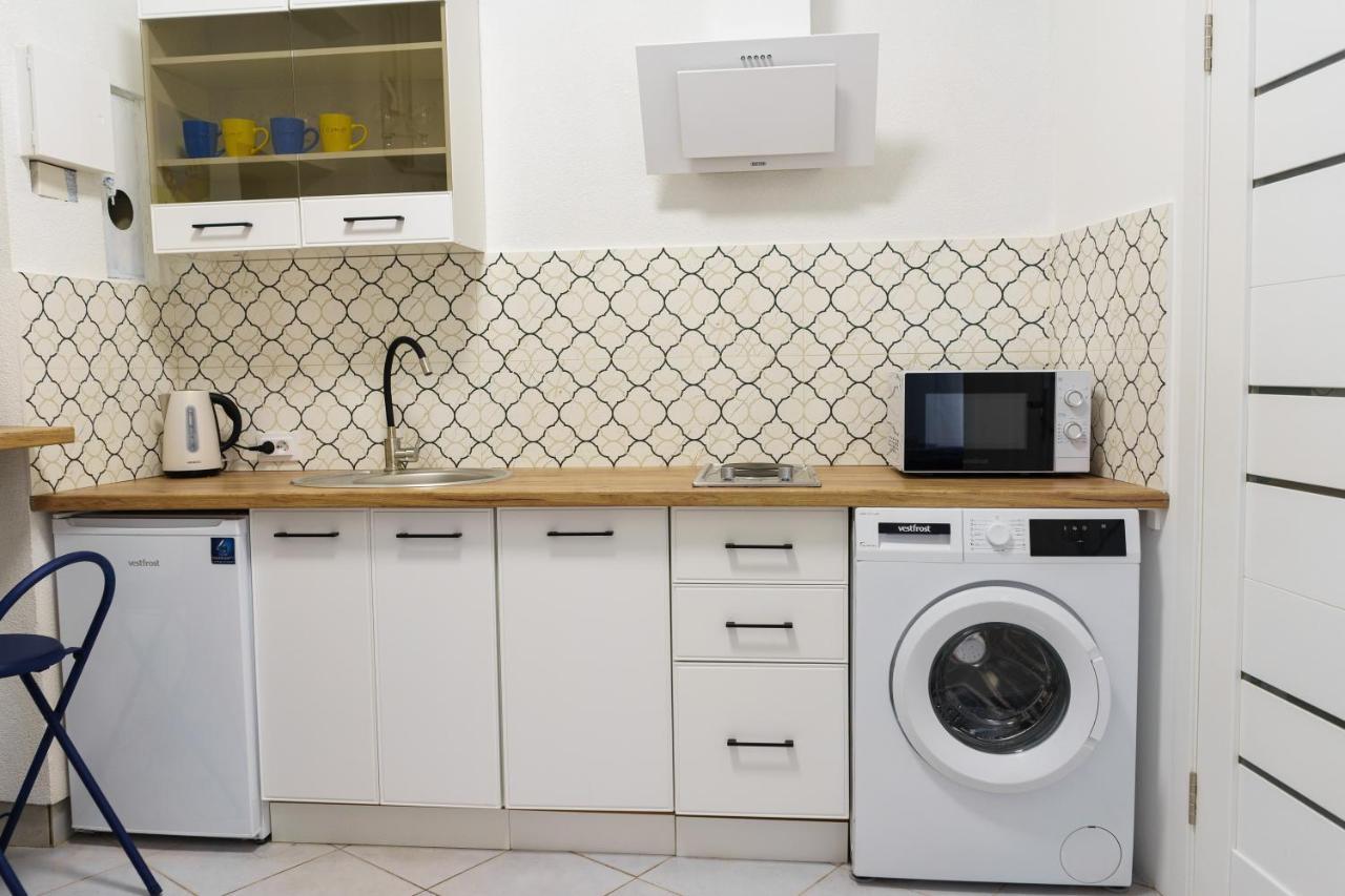Charming Apartments In The Heart Of Lviv - Valova, Nasypna Str Exteriör bild