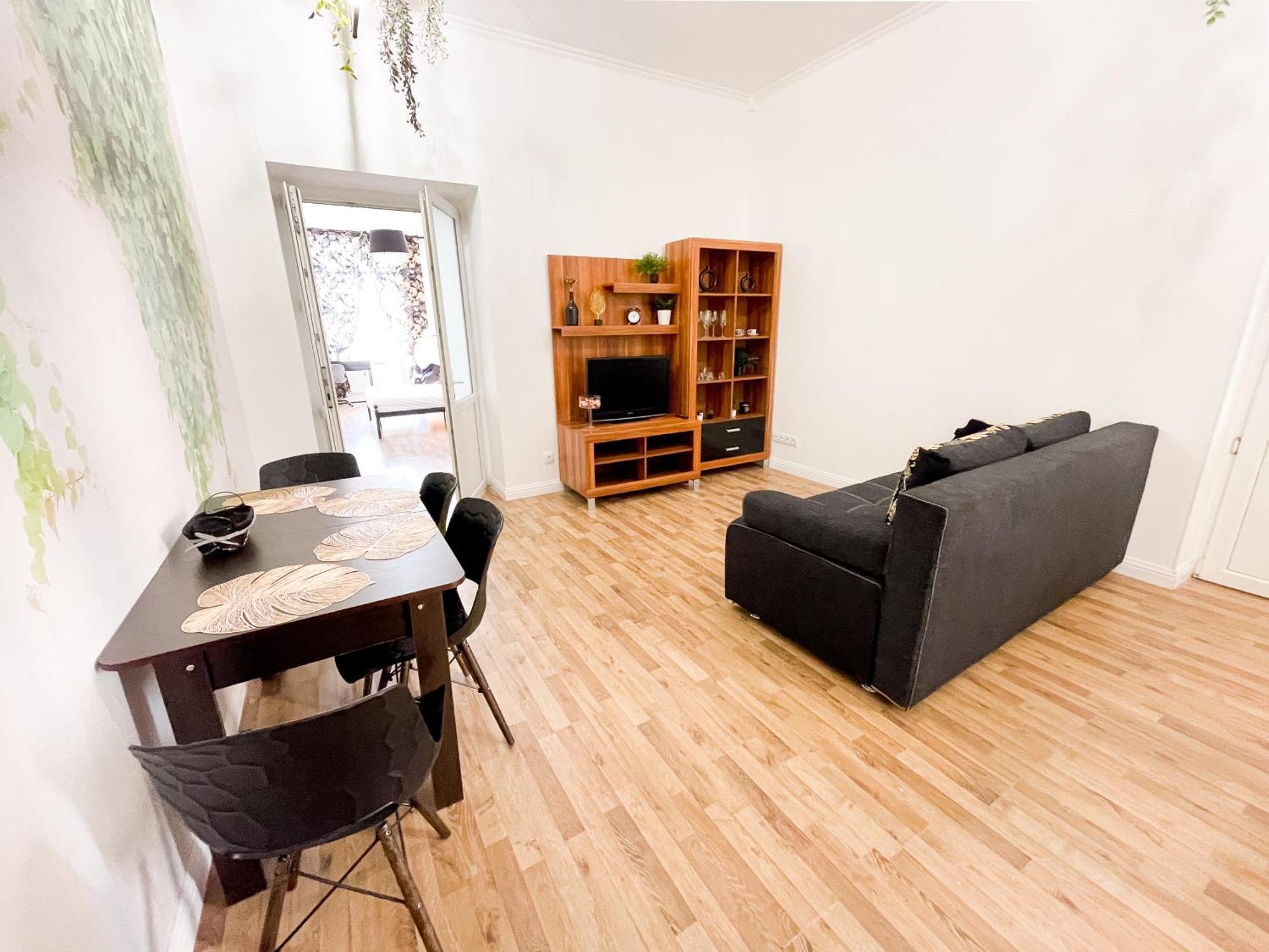 Charming Apartments In The Heart Of Lviv - Valova, Nasypna Str Exteriör bild