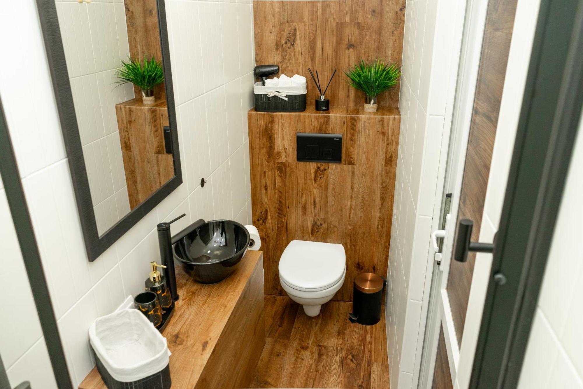 Charming Apartments In The Heart Of Lviv - Valova, Nasypna Str Exteriör bild