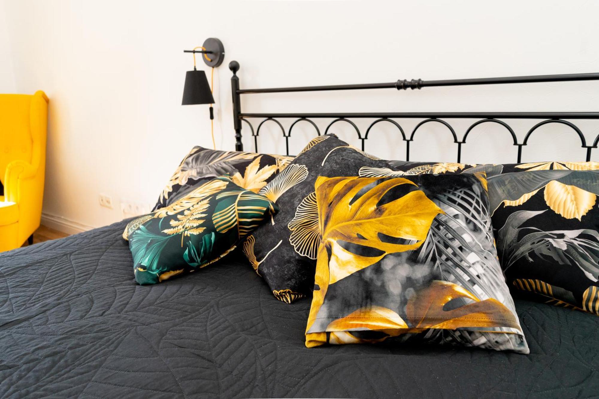 Charming Apartments In The Heart Of Lviv - Valova, Nasypna Str Exteriör bild