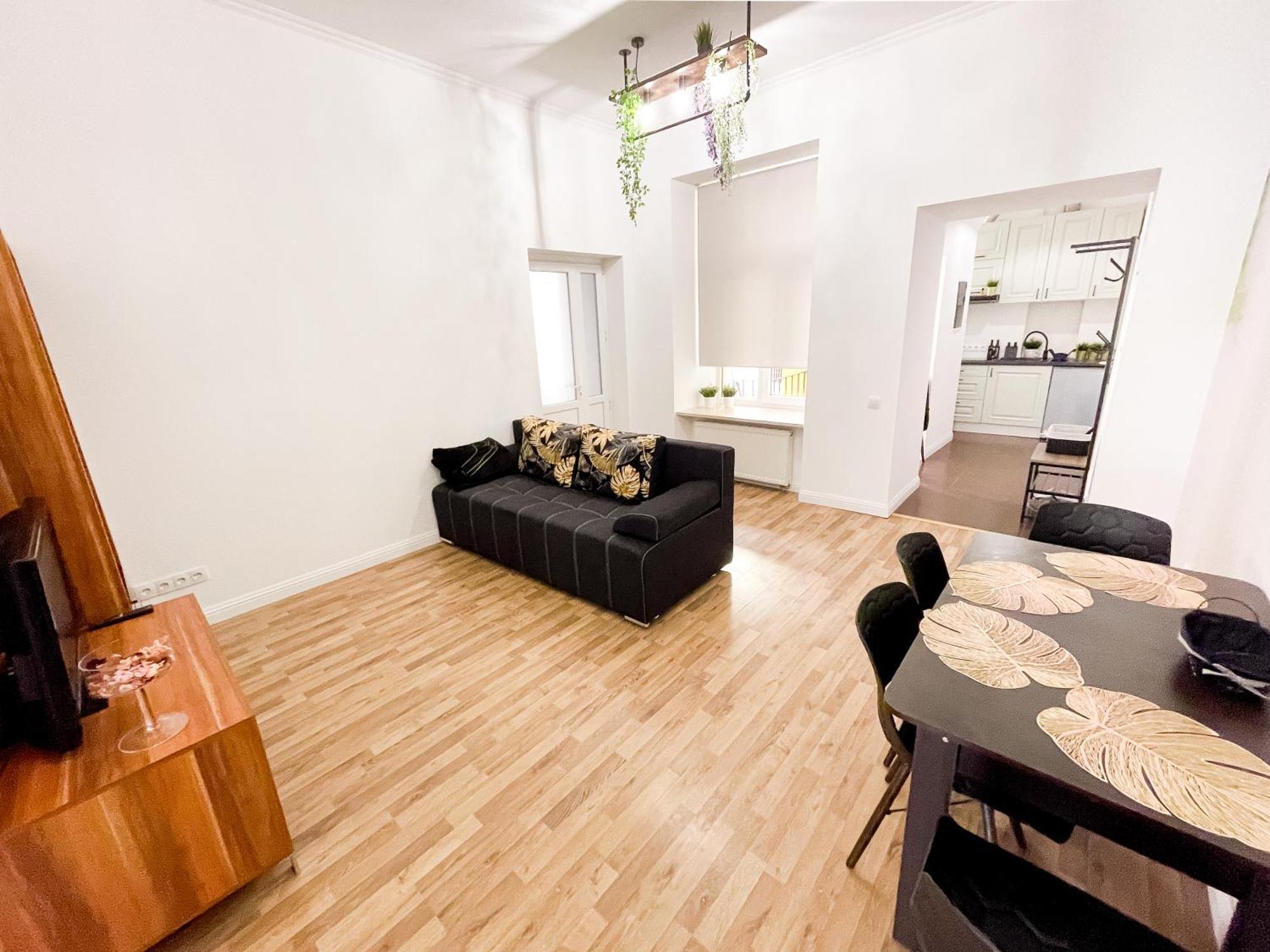Charming Apartments In The Heart Of Lviv - Valova, Nasypna Str Exteriör bild